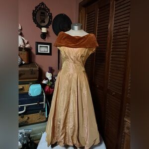 Vintage 1950’s evening gown w/crinoline
